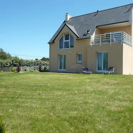 Holiday home Maison Trez Rouz, A 100m De La , Vue Crozon